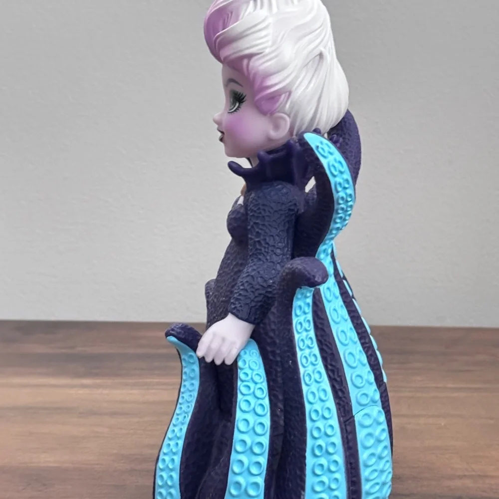 DISNEY Live Action Little Mermaid Villian URSULA Toy Doll Figure Jakks Pacific